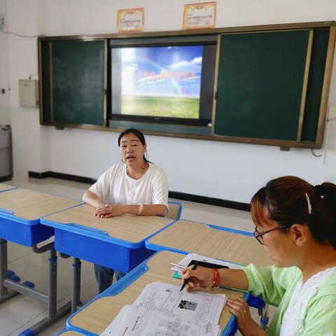 【第十师北屯高级中学义务部】研复习策略，凝高效期末一一低语组期末复习教研活动