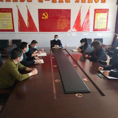 柳河二中党支部开展“脱贫攻坚，你我同行”主题党日活动