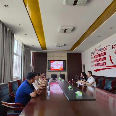 敲警钟  强纪律——铅山二中举行严禁违规操办和参加“升学宴”“谢师宴”专题会议