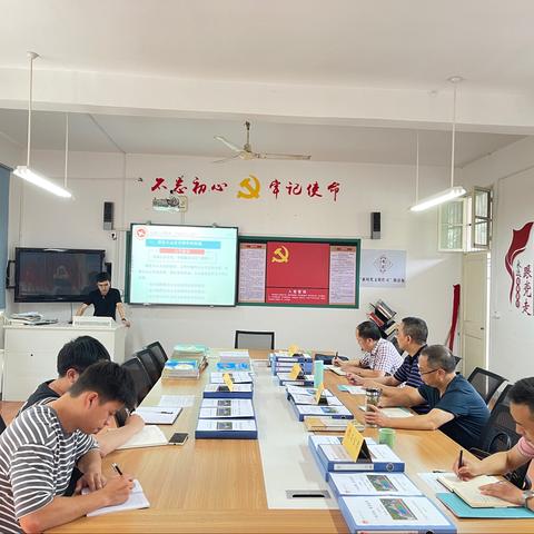 县教育局考核组到柘岱口小学进行发展性评估考核