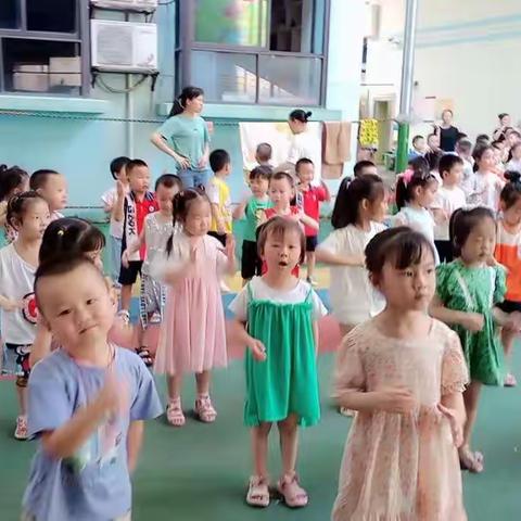 小翰林幼儿园小二班六月美篇