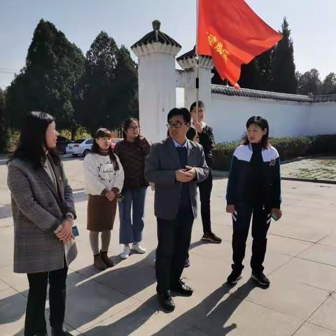 参观红色教育基地——大黄山烈士陵园