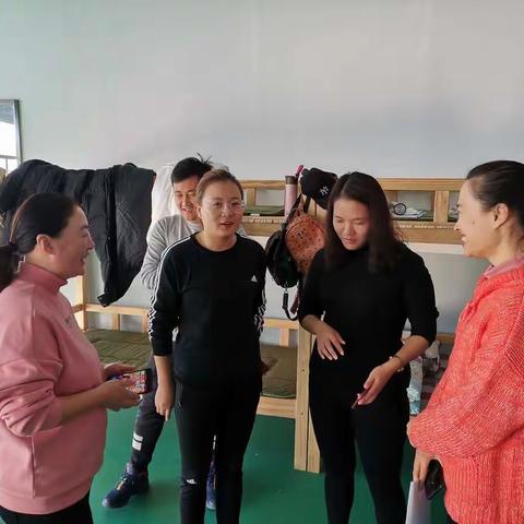 群英云集，研趣味教学—记体操健美操第四次专项教研活动