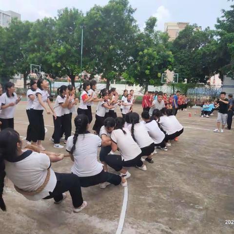 海口华建幼师职业学校——2020年“拔河比赛”