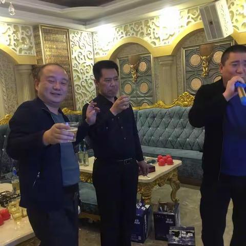 不变地是情、不变地是义、我玩地兄弟情义！