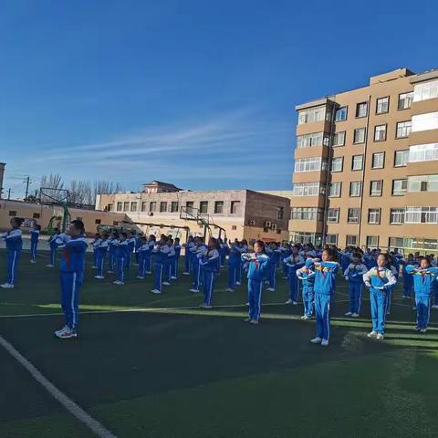 习中华武术 展少年风采
