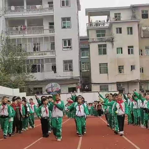 家校共育，健康成长——三3班亲子活动总结
