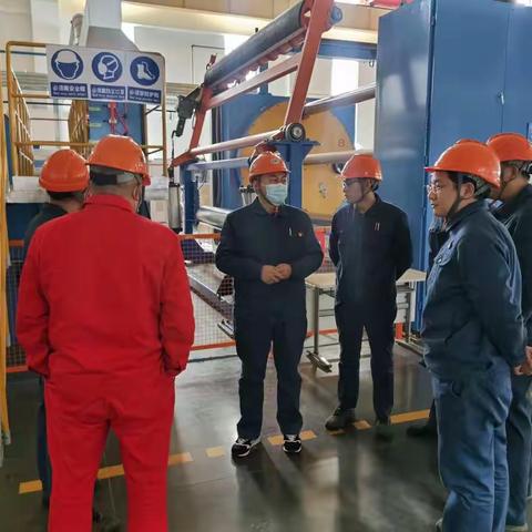 无纺布分厂召开现场防护安全评价活动