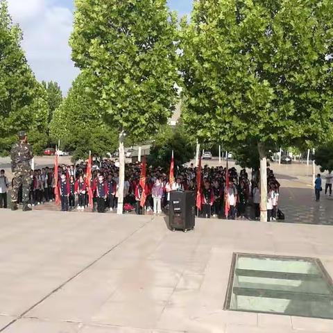 “游一拖观洛博，学一路富五车”英才高二七班研学掠影