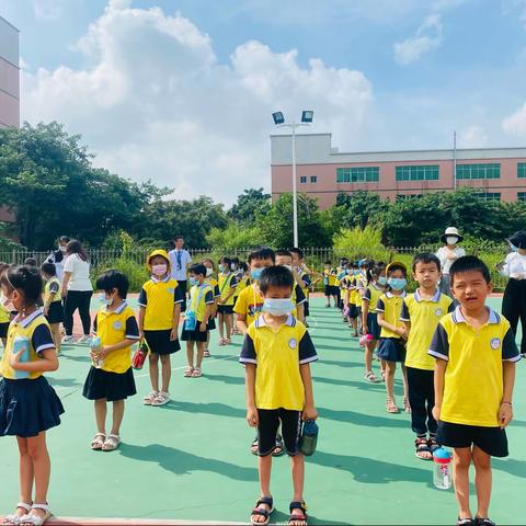 “幼小衔接 我们携手同行”——箐华学校迎接凤凰幼儿园来校参观