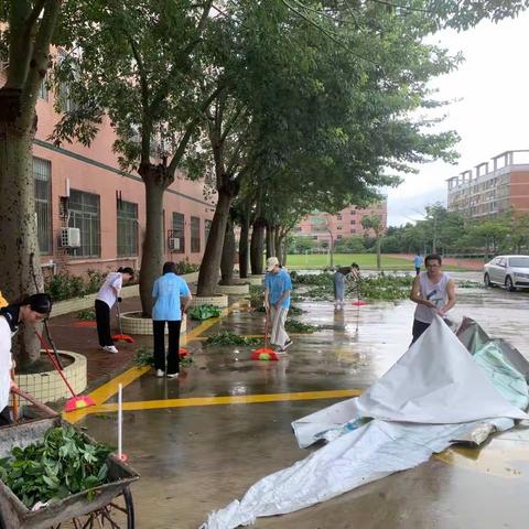 敬畏自然，善待生命，风雨同舟，温情守护         ——记珠海市斗门区箐华学校抗击台风“海高斯”