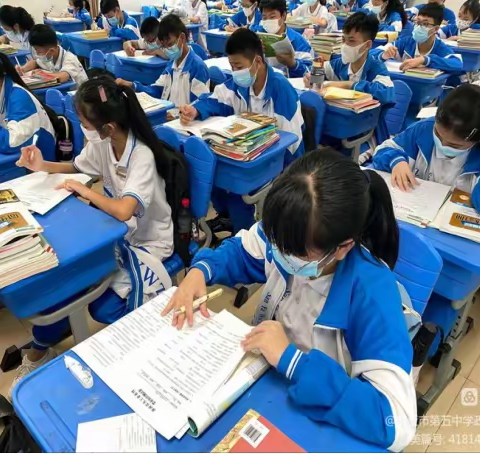 吉阳区关工委联合吉阳区教育局关工委开展禁毒知识测试简报
