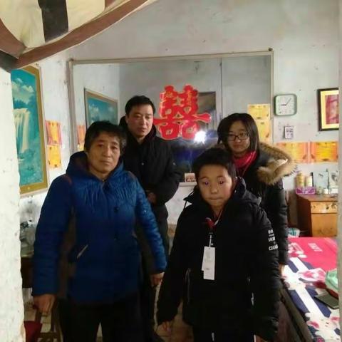 朱集镇左家小学走访慰问贫困儿童