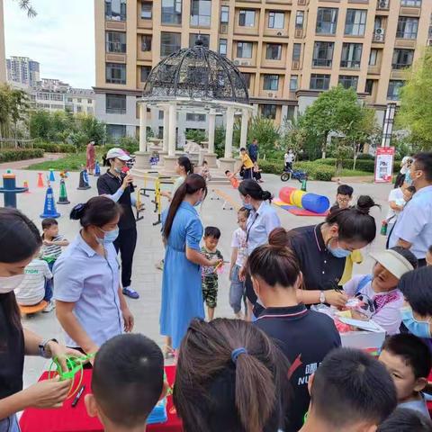 中秋节，月儿圆，许个心愿圆又圆；家人团聚庆团圆，幸福快乐比蜜甜