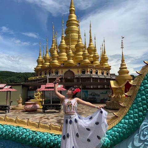 我与妈妈去旅行，     （2020年暑期）