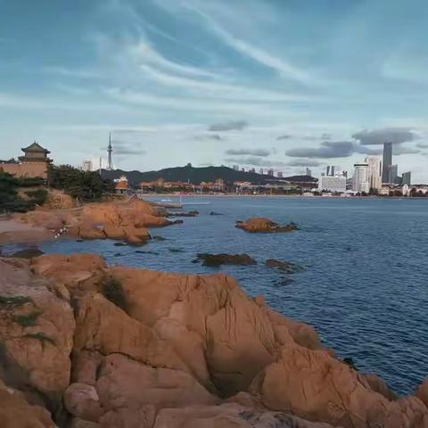 这是我可爱的家，名字叫青岛