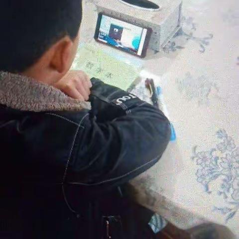 预防新冠肺炎  我们一起行动    五（3）主题班会