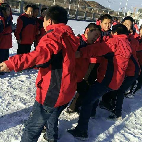 文苑街小学开展冰雪进校园活动