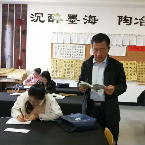 专家传经送宝 教师提速增智