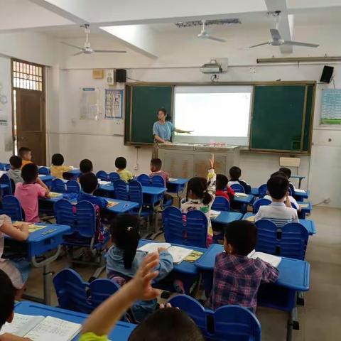 月川小学语文组评估课