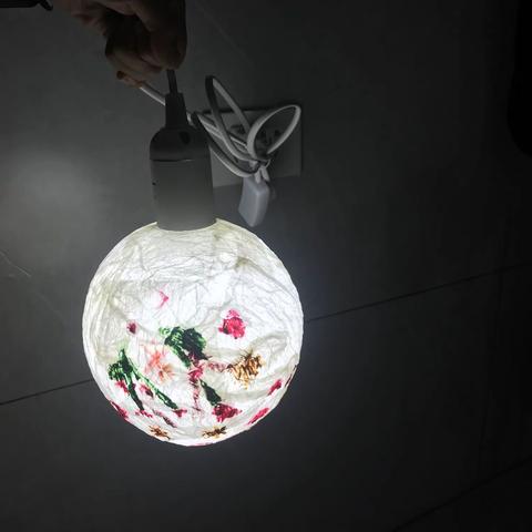 接上周的报纸气球🎈，看看它们变成什么了🤔