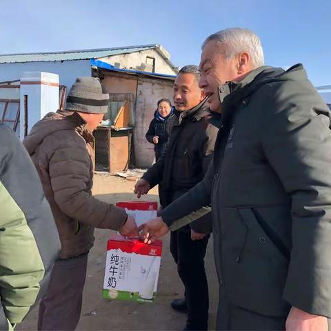 春节慰问送祝福、寒冬腊月暖人心