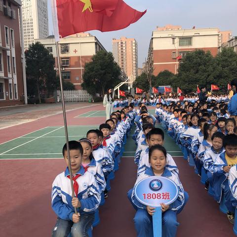 我们加入少先队啦！