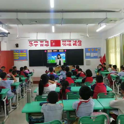 “家长进课堂，携手共成长”---记示范区实验小学三（6）班家长进课堂