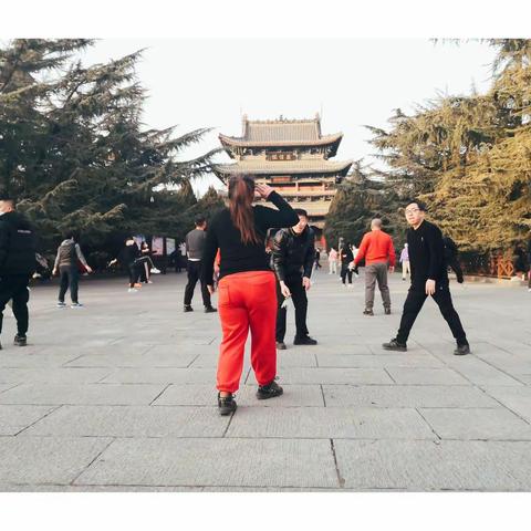 《正月初一》2023年