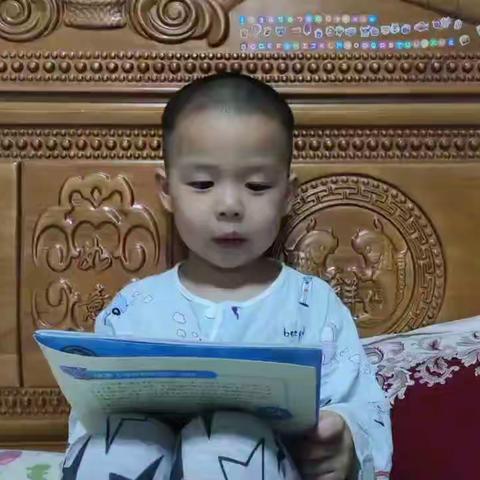 小宝读诗歌