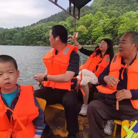 2023.5.1贵阳黔灵公园