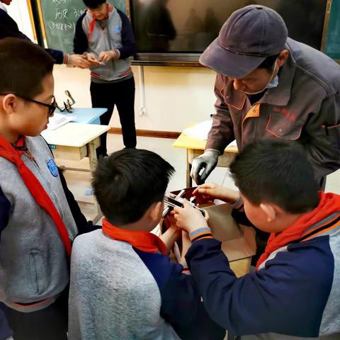 北师大青岛附校综合服务中心育人系列课程（二）——校园里“不一样的维修队”