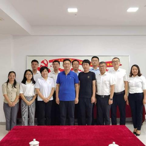 长治市委政法委副书记王忠强莅临英佳所党支部调研指导党建工作