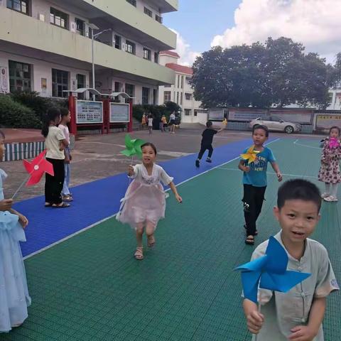 缤纷夏日 快乐托管——正平镇中心小学开展暑期托管服务