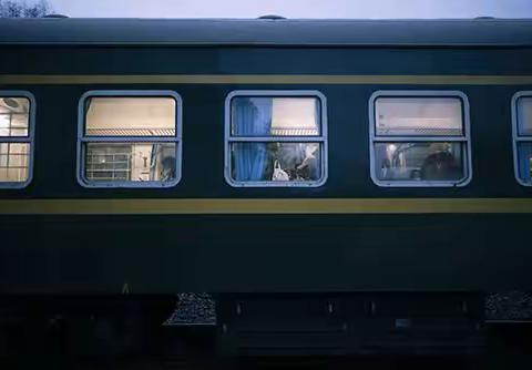 大凉山的慢火车