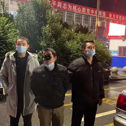 安源分局情报、网安大队会同刑侦大队抓获一名入室盗窃嫌疑人