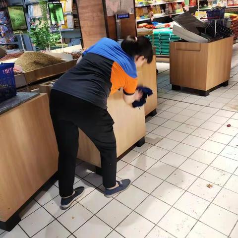文化宫店7月14日生鲜盘点前清洁卫生美篇