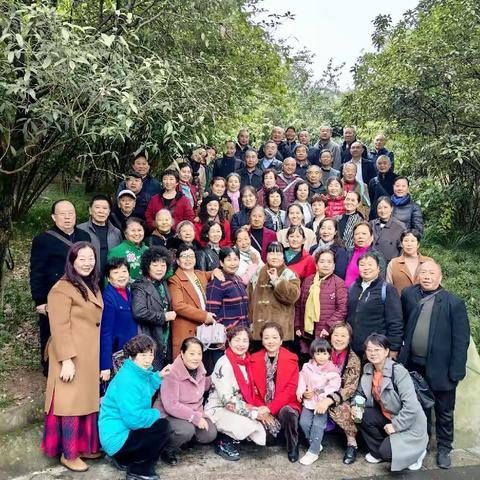 同学乡邻喜相逢 涪江欢畅荡碧波 (二)