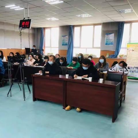 专家亲临，共同学习共同成长———乌鲁木齐市第109中学小学语文组教研活动