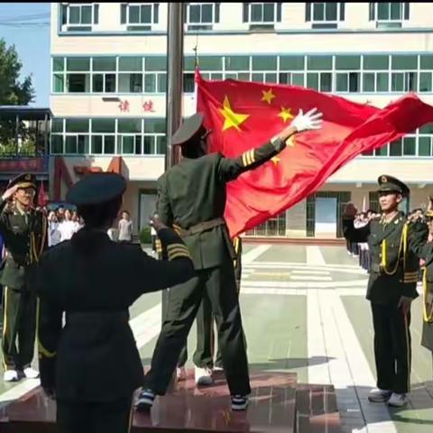 惜时奋进 刻苦学习 读书改变命运——解州高级中学升旗仪式