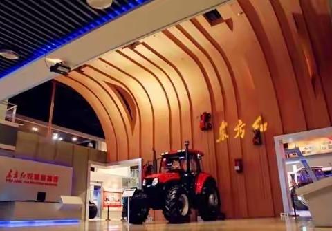 五一劳动节让我们携手走进东方红一起感受劳动的魅力！