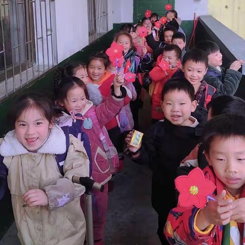 不一样的假期风采————“有品味的学生过文明年”