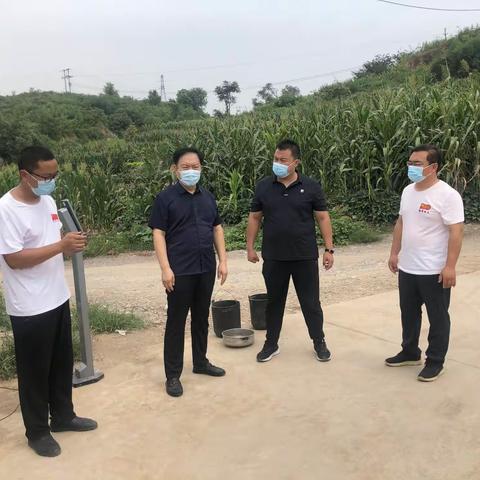 县委常委、政法委书记郭晓峰到白土镇督导当前重点工作