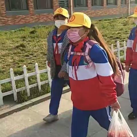 “红领巾心向党，献礼建党百年”博兴县第五小学铸梦团队三年级一班踏春而行，走进大美无棣研学之旅