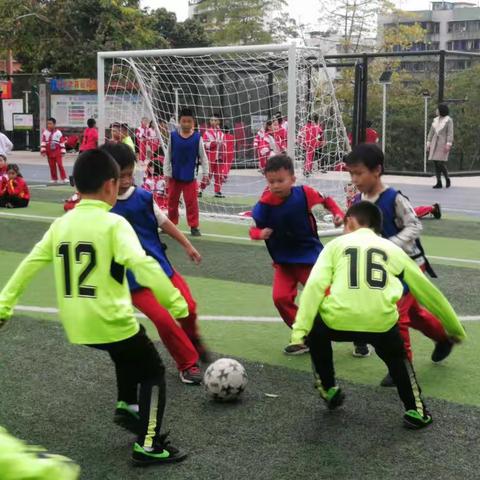 让运动挥洒汗水,让青春闪耀光芒——二小三年级班际足球联赛总决赛