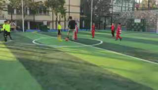 绿荫场上，放飞梦想——校园足球联赛第二天