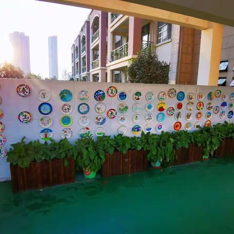 四季生长有序，生态育人无声———记阿奎利亚学校教育集团生态四季画展