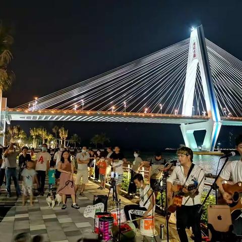 路演进外滩 点亮龙华夜生活