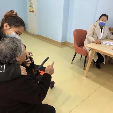 【盛世康养·助老活动】华夏山青社区长者日间照料中心公益眼科检查