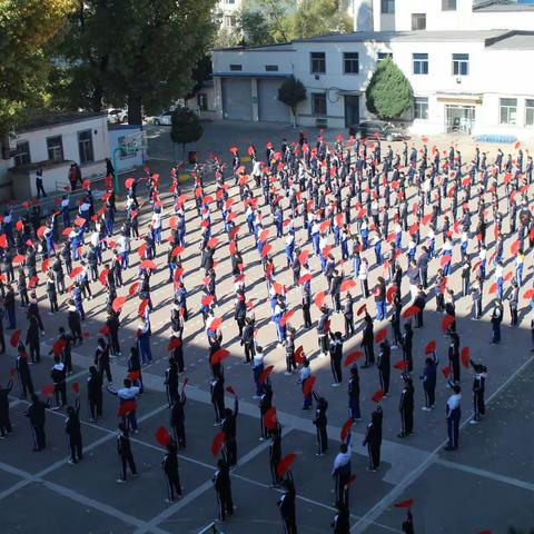 “五育并举、全程育人、减负提质、幸福成长”中山私立学校线上教学开放